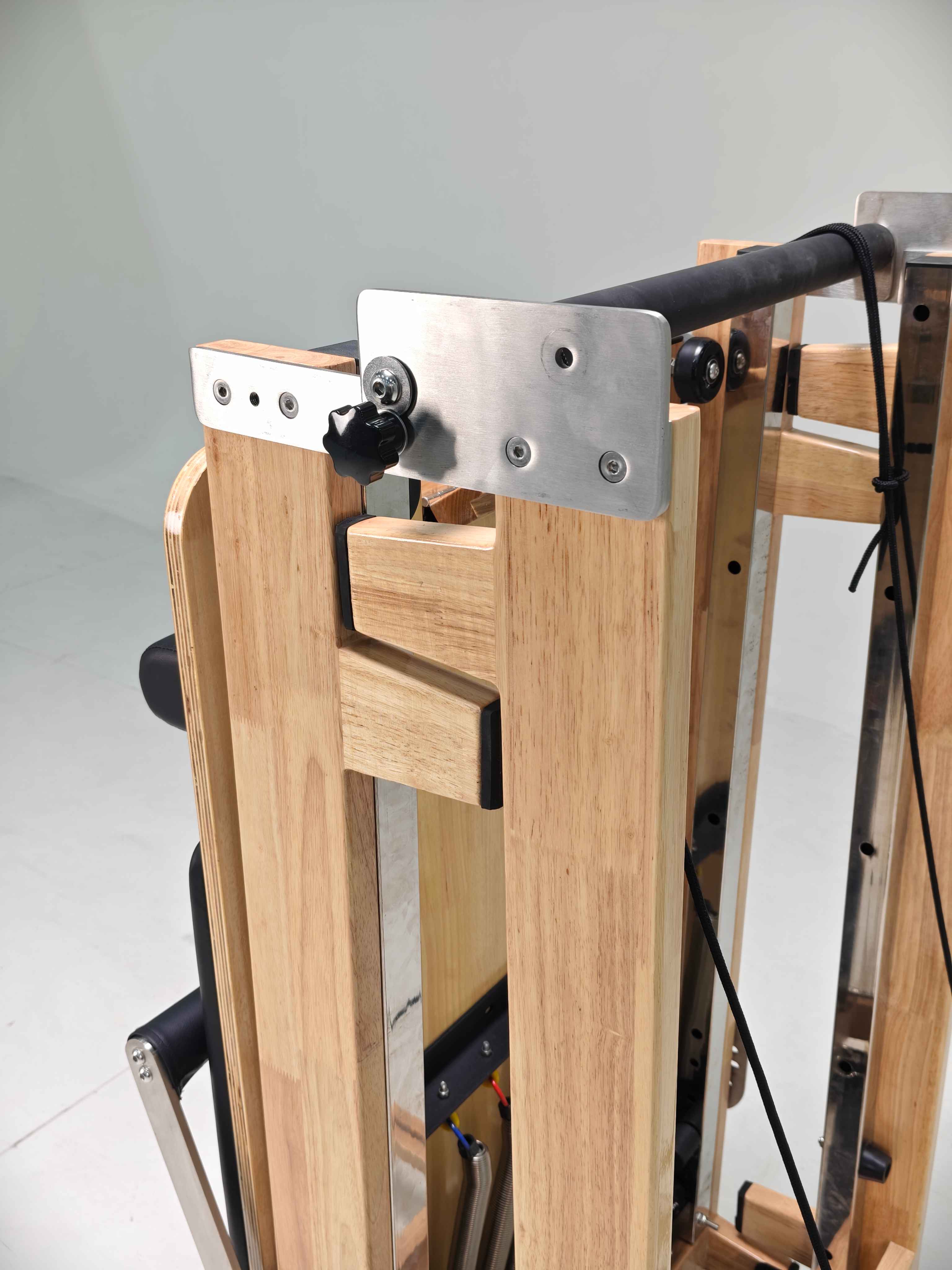 Commercial Foldable Oak & Alum - Pilates & Yoga Unleashed Studio incelemesi ve fiyatı